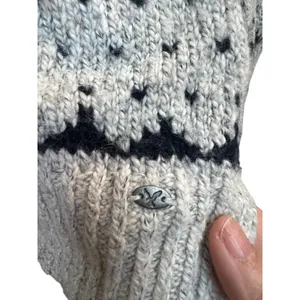 American Eagle Outfitters Holiday Heart Fair Isle Sweater Gray Wool Blend Small thumbnail 6