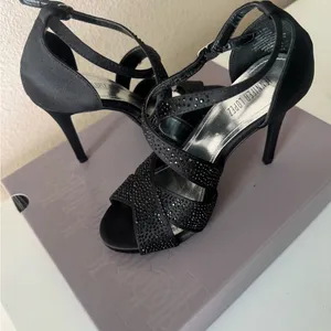 Jennifer Lopez Black Strappy Crystal Accent Heels thumbnail 10