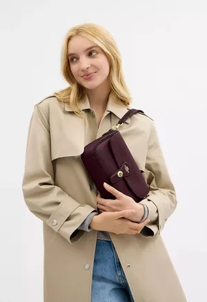 Coach Hadley Turnlock Shoulder Bag in Dark Wine thumbnail 1
