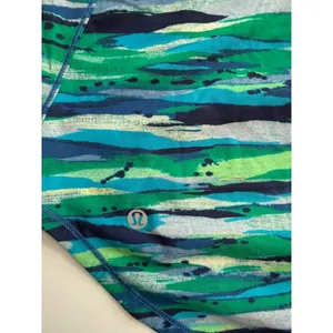 Lululemon Sculpt Tank Size 4 Blue Green Print Running Workout‎ Athleisure Top thumbnail 4