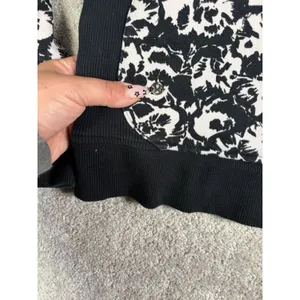 Lululemon Jacket Womens 6 Black White Floral Cozy Cuddle Up Full Zip ** thumbnail 8