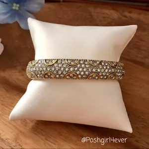 Premier Designs Hinged Bangle Bracelet Magnetic Closure thumbnail 2