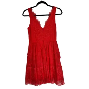 BCBGMAXAZRIA Red Lace Tiered V-Neck Cocktail‎ Dress Sleeveless Size S thumbnail 2