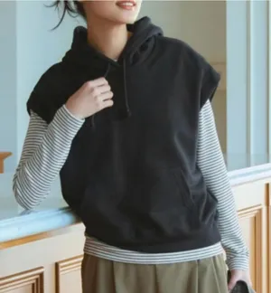 Uniqlo Sweat Sleeveless Hoodie Vest Black NWT XS thumbnail 1