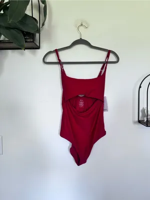 NWT Quince Cherry Red Italian Cut Out One-Piece‎ Swimsuit Size Large thumbnail 4
