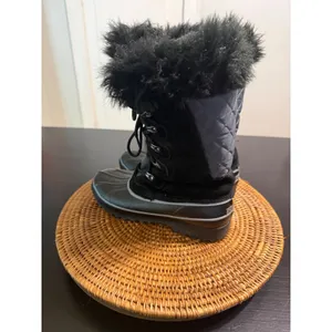 Khombu Nordic‎ Women's Black Grey Faux Fur Trim Winter Snow Duck Boots Size 8M thumbnail 6