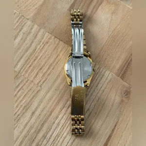 Seiko SQ Presidential Vintage Ladies Watch Black Dial Gold Plated Case Bracelet thumbnail 11
