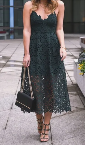 ASTR Green Lace Midi Dress thumbnail 1