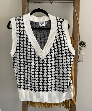 Princess Polly Sweater Vest thumbnail 1