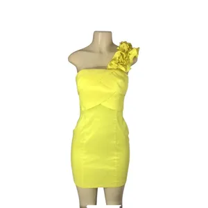 Daisy Boutique Lemon Yellow Exaggerated Shoulder Cocktail Dress Size Med… thumbnail 4