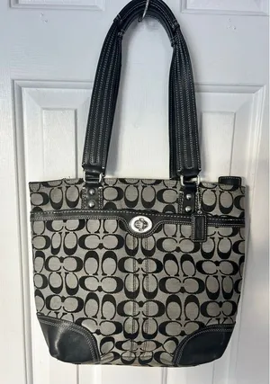 Coach Vintage Hampton F13973 Handbag Signature Jacquard & Leather Gray/Black thumbnail 1