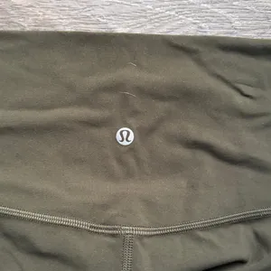 lululemon Olive Green High-Rise Leggings 28”Align Tights Size 14 thumbnail 4