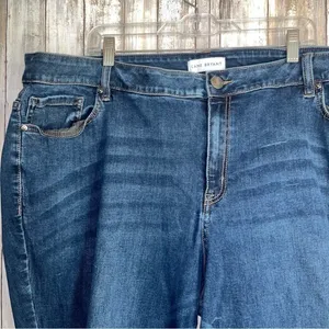 Lane Bryant Mid Rise Signature Boot Magic Waistband Jeans •28 thumbnail 5