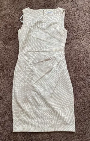 Dress thumbnail 2