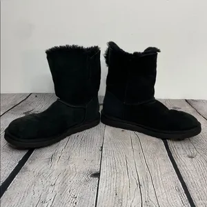 UGG Black Fur-Lined size 6 short boots thumbnail 5