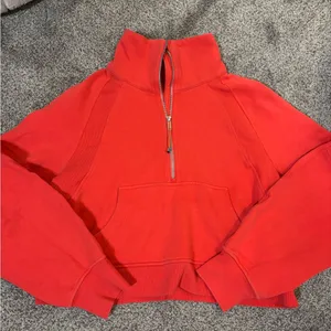 Lululemon Scuba Funnel Heck thumbnail 1