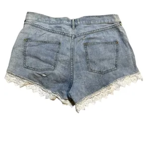 👖 Free People Lace Trim‎ Jean Shorts 🌸 Boho Light Wash Denim 29 👖 thumbnail 3