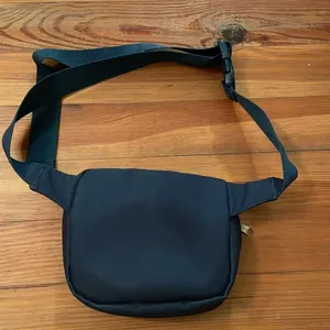 Herschel Supply Company Navy Blue Hip Pack Bag Unisex One Size Fanny Pack Travel thumbnail 3