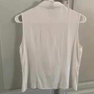 Equipment Fornari Femme Sleeveless Slim Signature rayon Shirt thumbnail 5