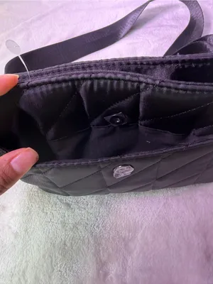 Nollie Black Quilted Crossbody Bag with Detachable Strap thumbnail 5
