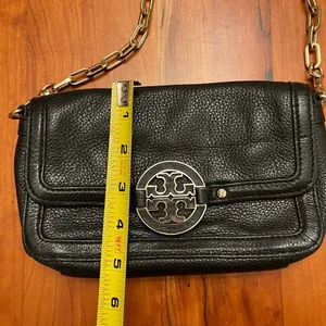 Tory Burch Crossbody in Black and Gold thumbnail 7