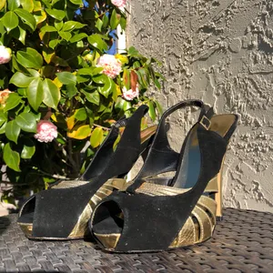 cathy jean black and gold high heels thumbnail 2
