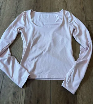 Hollister long sleeve top  thumbnail 1