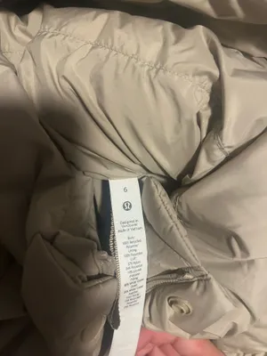 NWT Lululemon Super Cropped Wunder Puff (LIMITED EDITION) thumbnail 4