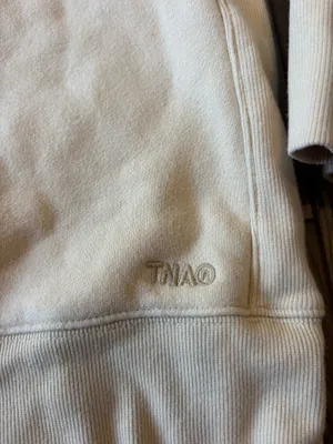 Aritzia TNA crewneck  thumbnail 4