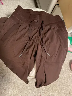 Lululemon joggers  thumbnail 1