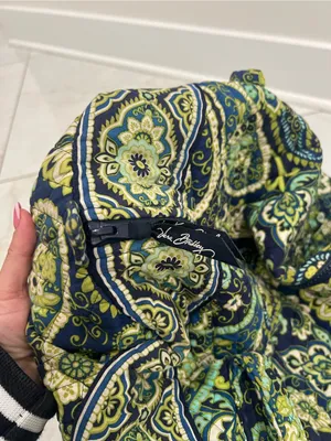 FLAWED Vera Bradley Rythm & Blue Paisley Print Travel Bag thumbnail 6