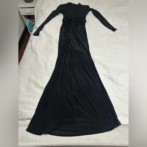 Pretty Little Thing Black dress thumbnail 3