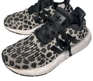 Adidas Women’s Size 7 Leopard Animal Print Swift Running Shoes Sneakers thumbnail 1