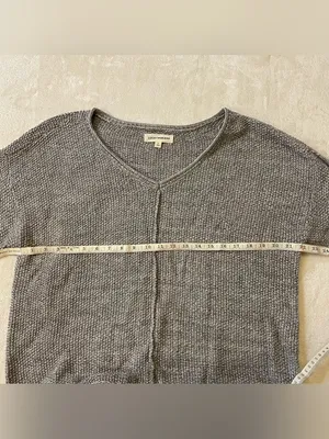 Lucky Brand Gray Off The Shoulder Sweater size L thumbnail 4