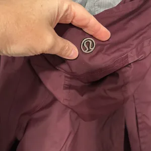 Lululemon 3X A Lady Jacket size 8 in Bordeaux drama thumbnail 6