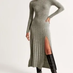Abercrombie & Fitch Sweater Midi Dress Women Small Grey Ribbed Minimalist Luxury thumbnail 2