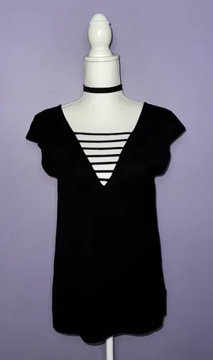 NEW American Eagle Black Strappy V-Neck Top thumbnail 1