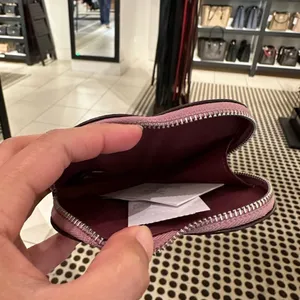 NWT Coach Heart‎ Coin Case thumbnail 5