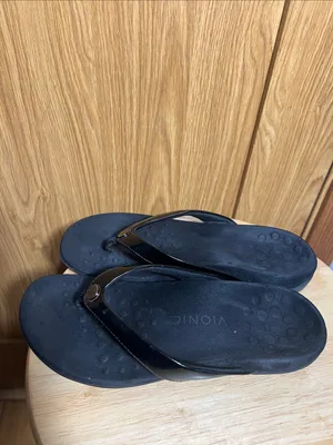 Vionic Black Patent Thong Sandals with Round Accent thumbnail 2