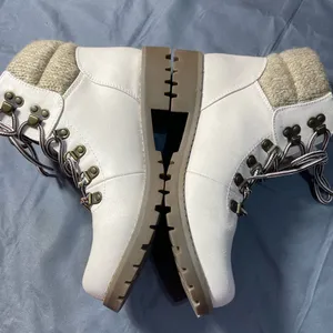 Cliffs by WHITE MOUNTAIN Cream Lace Up Boots with Rugged Sole size 8 thumbnail 2