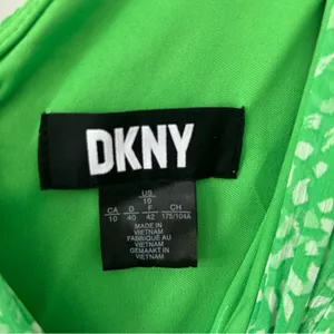 DKNY Lime Green White Chiffon Sleeveless Faux Wrap V Neck Fit & Flare Midi Dress thumbnail 7