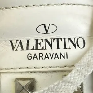 Valentino Garavani Rockstud Women's White Lace Up Low Top Leather Sneakers Sz 9 thumbnail 9