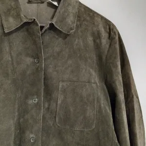 Real Clothes Saks Fifth Avenue 12 Suede Button Front Shirt thumbnail 8