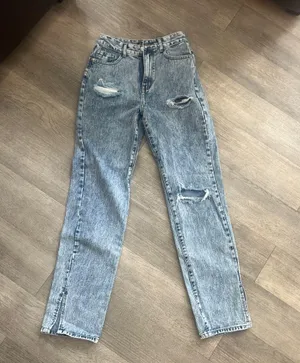Pretty Little Thing Jeans thumbnail 1