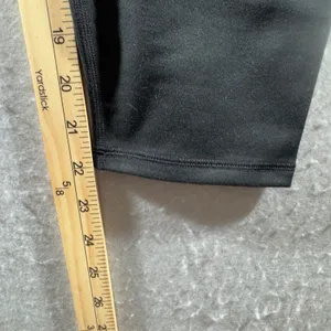 3136 | NWT Fabletics Powerhold Capri Compression Leggings Black Women L thumbnail 4