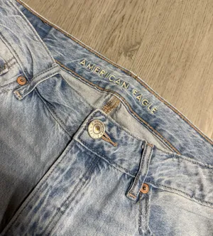 American eagle tomgirl jeans  thumbnail 6