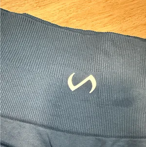 TLF Cosmic seamless scrunch butt shorts thumbnail 3