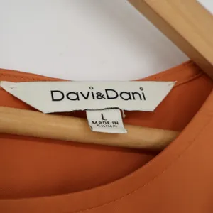 Davi&Dani Mini Dress Womens L Orange Pleated Ruffle Hem Long Sleeve Round Neck thumbnail 3