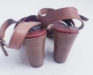 Alberto Fermani Stud Strappy Chunky Heels Size 6.5 thumbnail 7