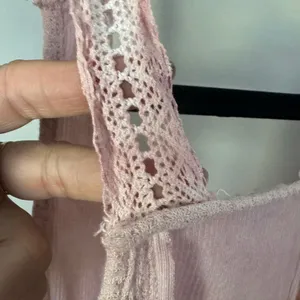 POL Flowy Oversized Lace Tank Top With Button Detail Pink Size S thumbnail 5